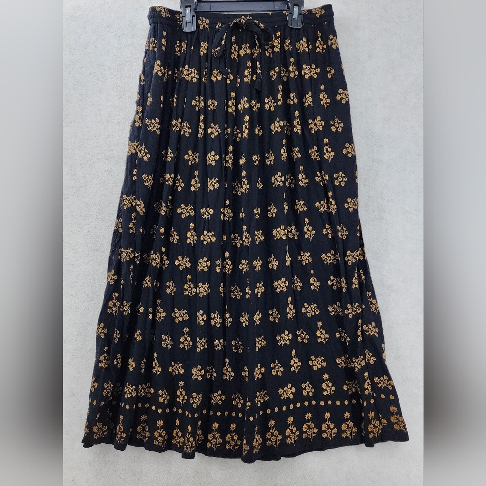 Orvis Black Floral Maxi Skirt Women's Size Medium Lightweight Flowy - Picture 1 of 7
